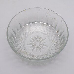 Vintage ARCOROC FRANCE Clear Crystal Starburst Pattern Bowl 5" inch diameter